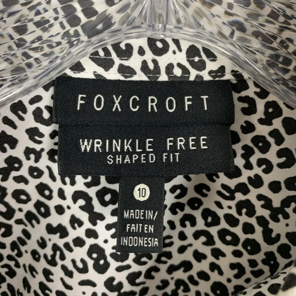 Foxcroft Womens 10 Blouse Long Sleeve Button Up Animal Print Wrinkle Free Shaped